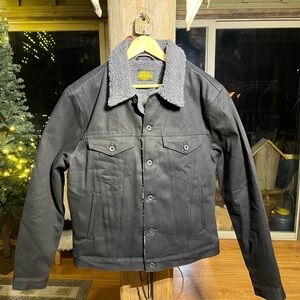 Brave Star Large USA Made Black Jacket with Gray Sherpa Collar. New never worn.